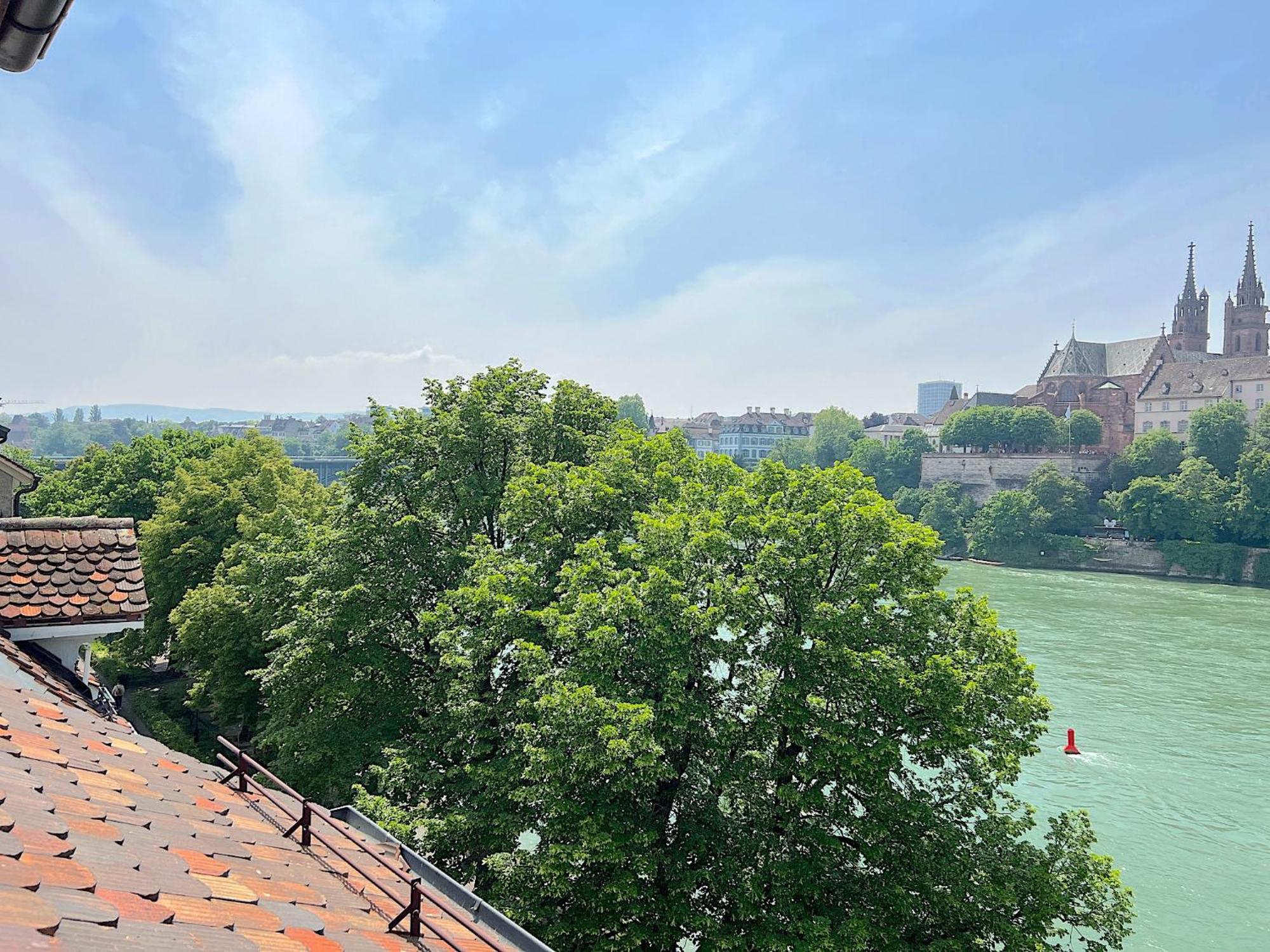 Riverside Basel Bagian luar foto